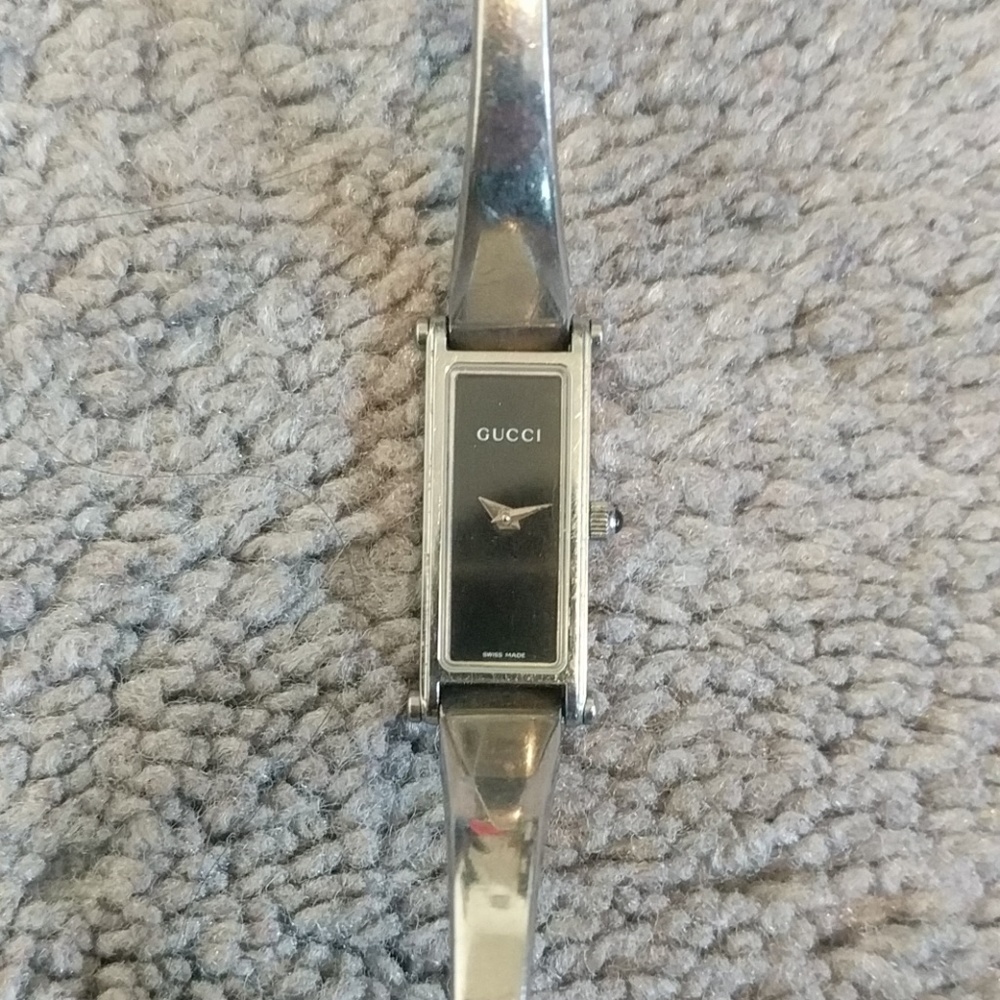 Gucci Watch - Picture 2 of 6